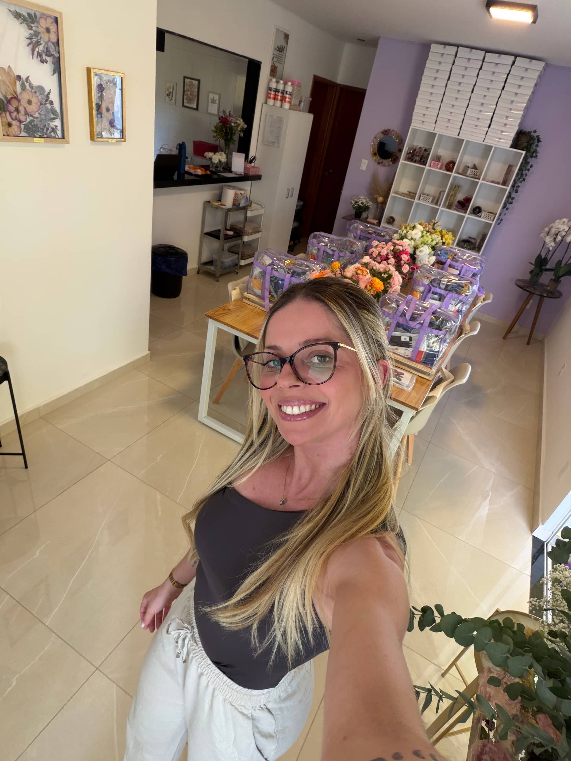 Artesã SN Resina no ateliê